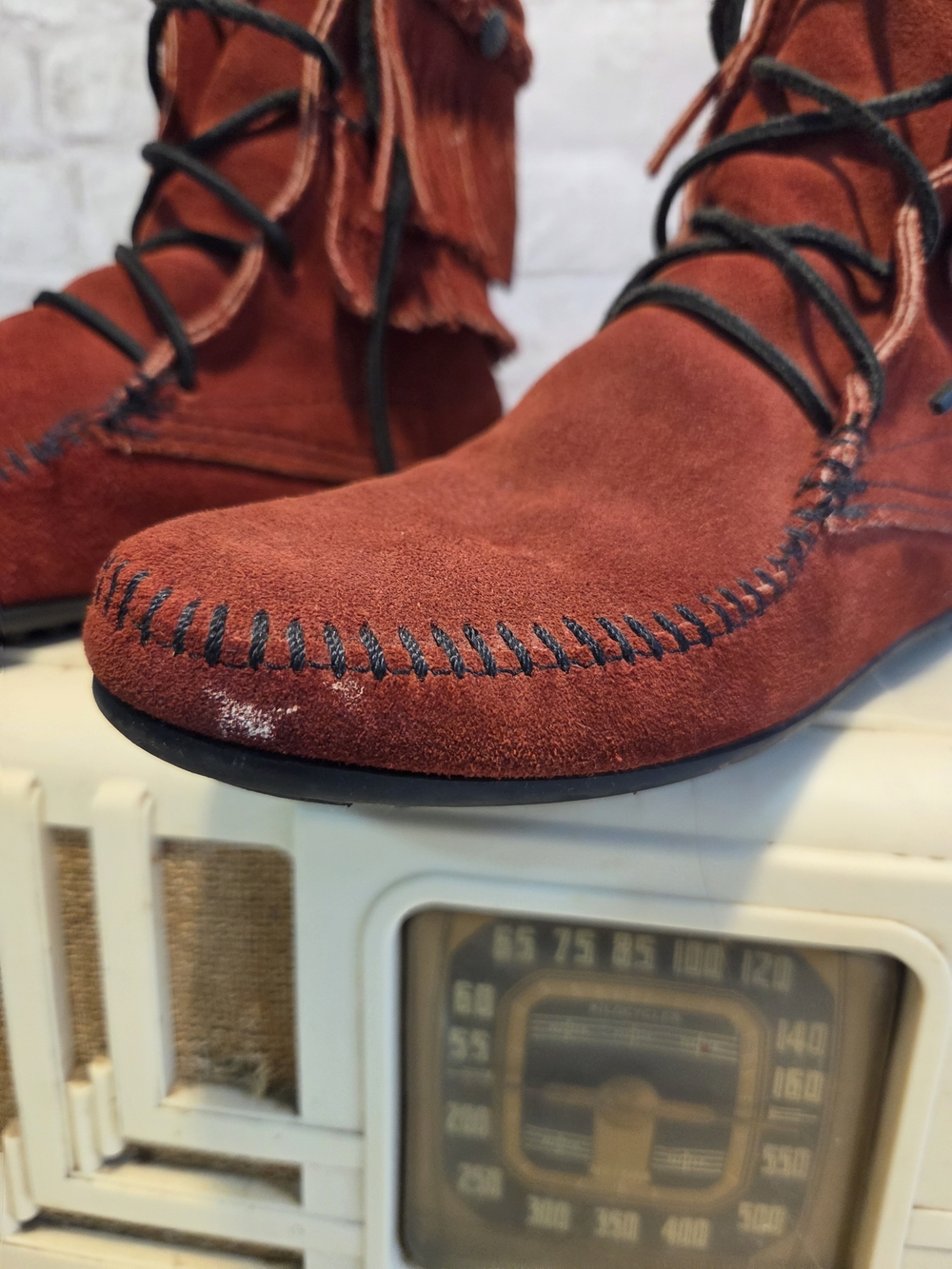 Vintage 90's Fringed Minnetonka Lace-Up Suede Moccasins - Picture 7 of 9